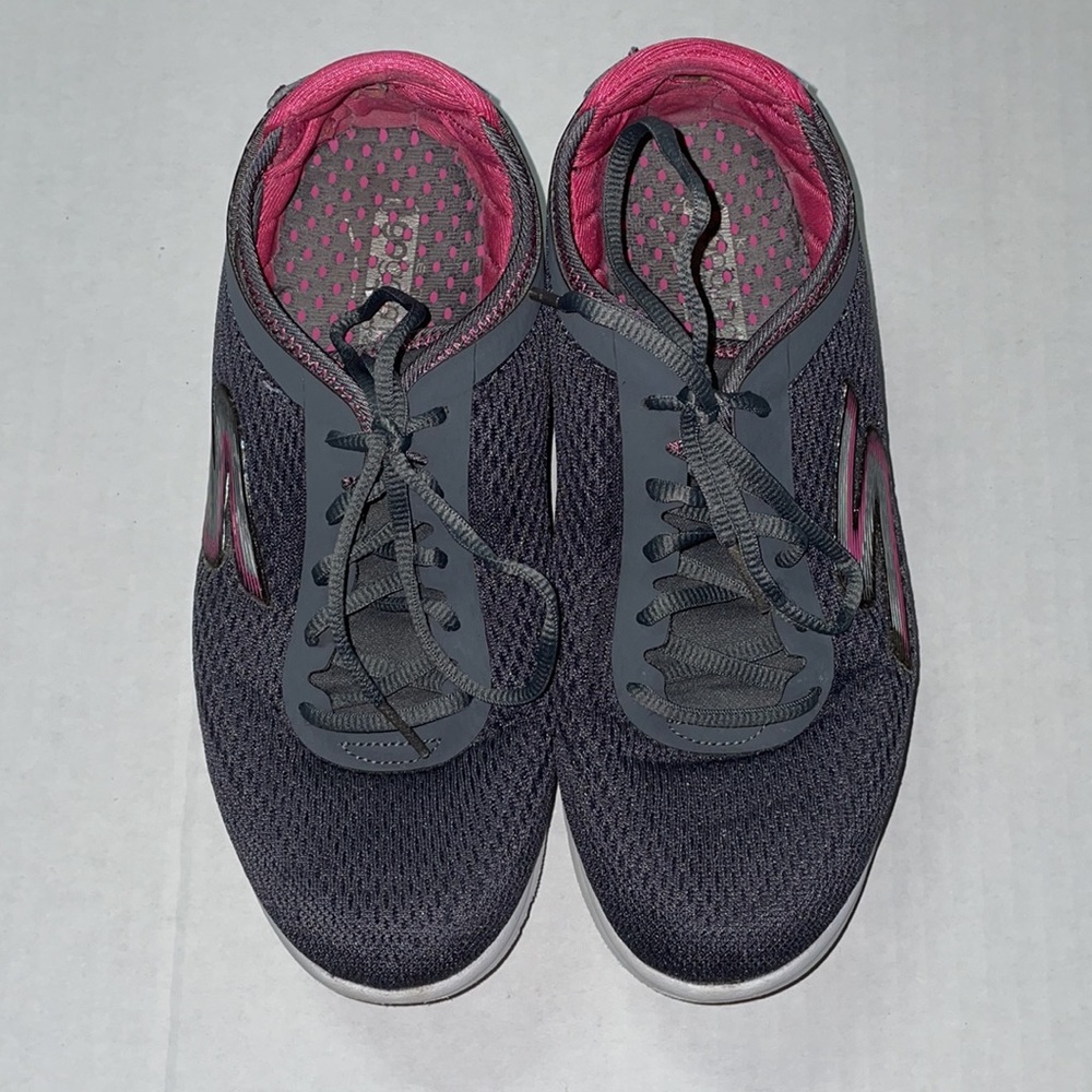 Skechers GoGo Mat Sneakers - Grey & Pink - Size 8 - Picture 2 of 7